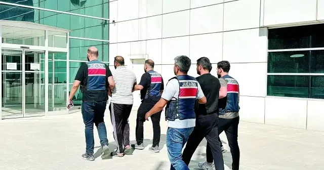 Beş doktora FETÖ gözlatısı Yerel Gündem Haberleri
