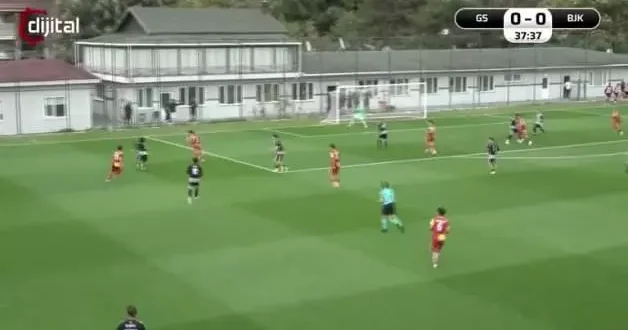 U19 derbisinde maçın önüne geçen gol: Herkesi çalıma dizdi