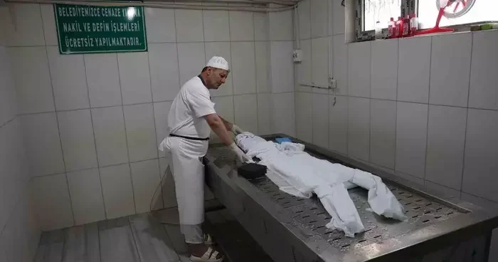 19 yıllık gassal: Cenazenin nasıl yıkanacağını anlattı