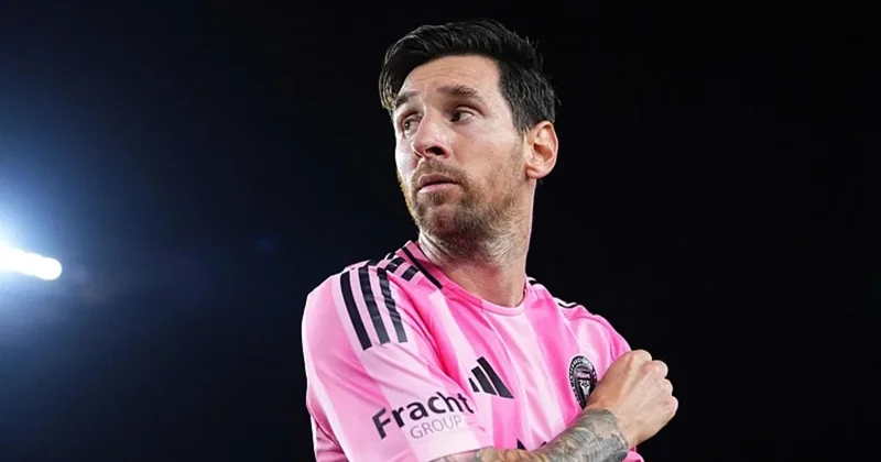 Lionel Messi için flaş iddia! Cristiano Ronaldo ya rakip oluyor...
