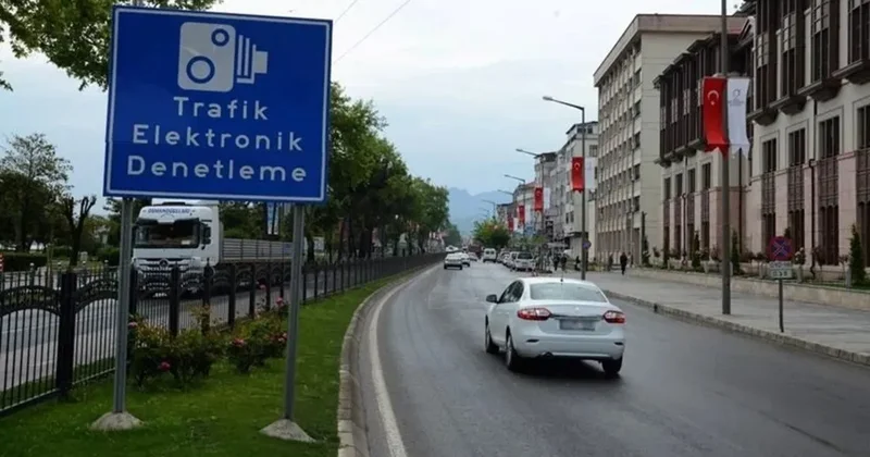 Bütün sürücüleri ilgilendiriyor: Yola çıkacaklar dikkat! İşte il il sabit radar noktaları