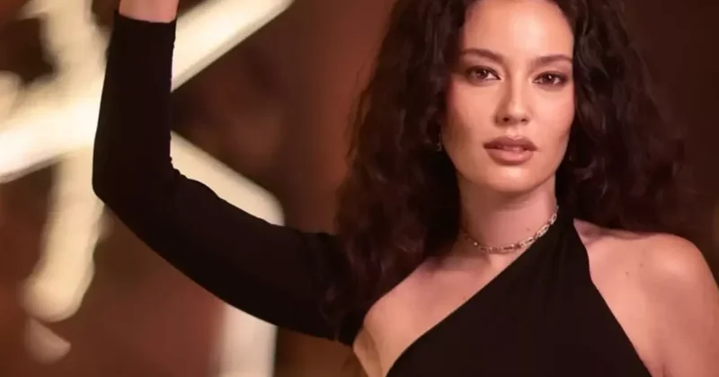 Pelin Akil, kolunu ısıran keneyi kendisi çıkardı! Hastanelik oldu