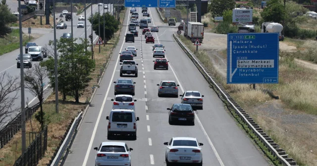 İstanbul Tekirdağ karayolunda bayram yoğunluğu VİDEO İZLE