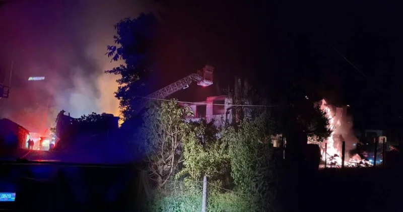 Sakarya’da korkutan yangın: 2 katlı ev kül oldu