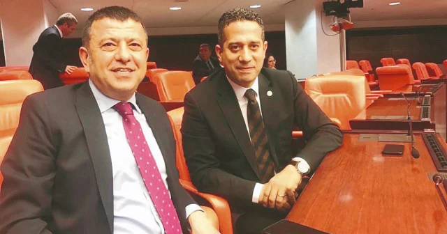 Bunlar da şaibeli kurultayın çantacıları Gündem Haberleri