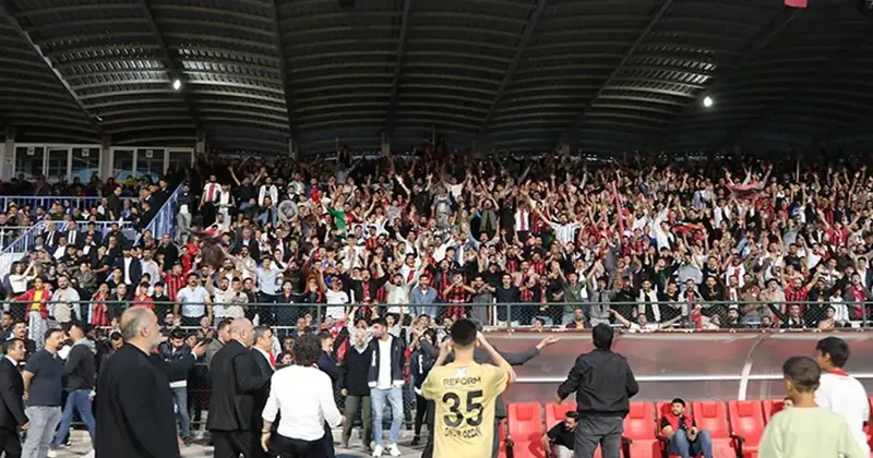 25 yıl sonra 1 inci Lig e çıkan Van Spor dan coşkulu kutlama Fanatik Spor Haberleri Video