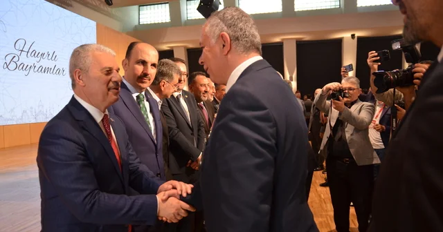 Konya da protokol üyeleri bayramlaşma programında buluştu Konya Haberleri