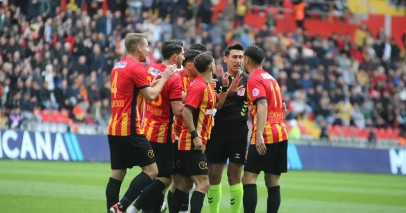 Kayserispor en hırçın ismi Gökhan Sazdağı oldu