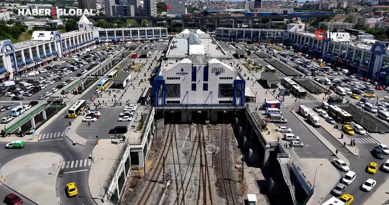Büyük İstanbul Otogarı ndaki bayram yoğunluğu havadan görüntülendi