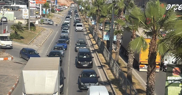 Bodrum a 24 saatte 50 bin araç giriş yaptı Muğla Haberleri