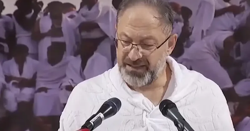 Ali Erbaş Arafat ta Dua Etti