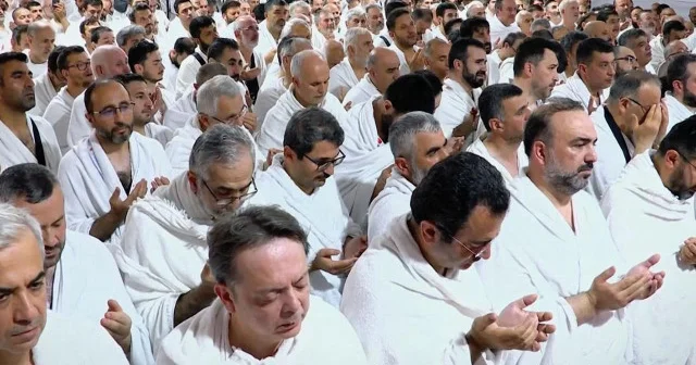 Mescid i Haram İmam Hatibi, Arafat taki vakfede Filistinliler için dua etti Dünya Haberleri