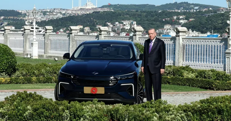 Cumhurbaşkanı Erdoğan, Togg T10F koltuğunda! Tarihe geçen anlar