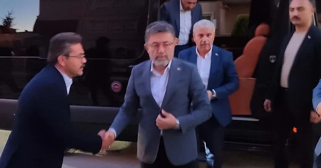 Bakan Yumaklı, şehit dozer operatörünün ailesini ziyaret etti Konya Haberleri
