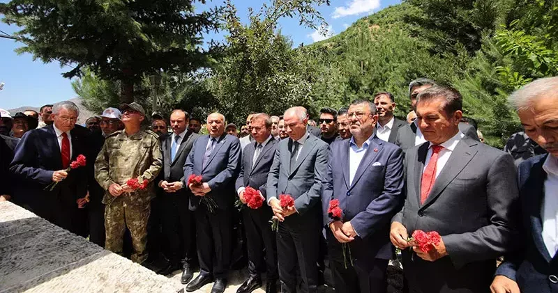 Başbağlar da 32 yıldır dinmeyen acı: 33 şehit törenle anıldı