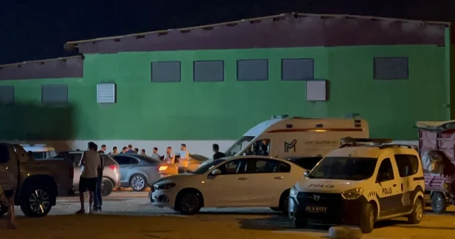 Mersin de iş yerine silahlı saldırı; 1 ölü, 1 yaralı Mersin Haberleri