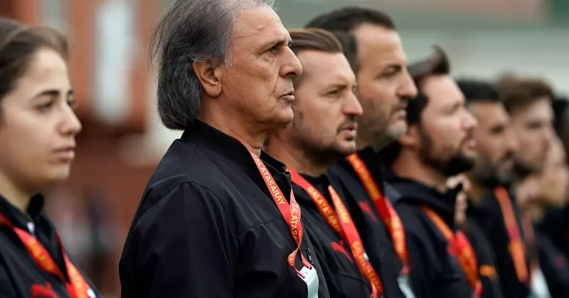 Galatasaray üç yıllık şampiyon hocasına veda etti