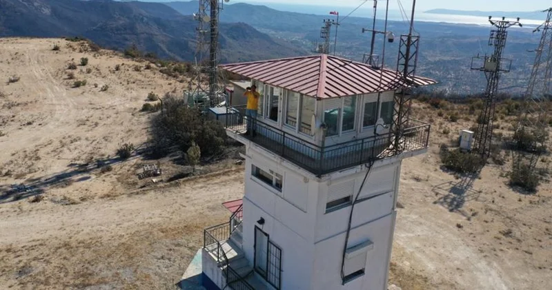 Ateş çemberinde kaldı, canı pahasına görevini bırakmadı