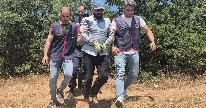 Film değil gerçek! Dağlarda yaşıyor, hayvan derilerinden kıyafet yapıyor... 8 ay boyunca böyle saklanmış