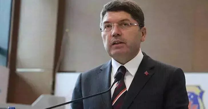 Bakan Tunç: Hiç kimse hukuk ve kanunlar karşısında layüsel değildir