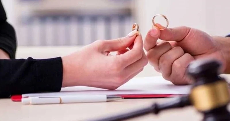 Yargıtay dan emsal boşanma kararı: Boşol demek boşanma sebebi