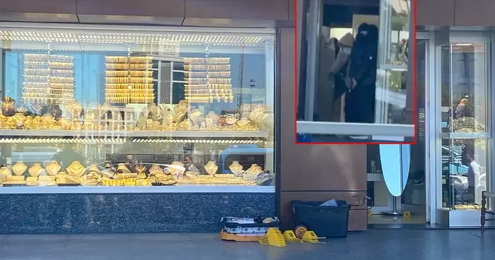 Ümraniye de hareketli dakikalar: Güpegündüz soygun! Film sahnelerini aratmadı