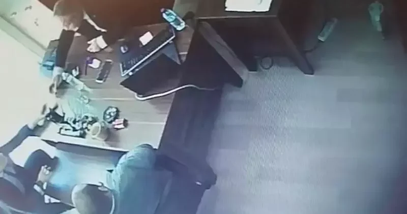 Beylikdüzü’nde rüşvet operasyonunda 18 vergi müfettişi tutuklandı