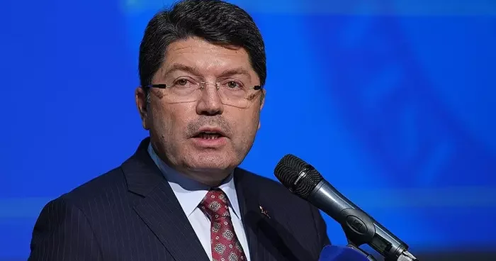 Adalet Bakanı Tunç tan, CHP li belediye başkanları hakkında başlatılan soruşturmalarla ilgili açıklama: Tamamen yasal sınırlar içinde sürdürülmektedir
