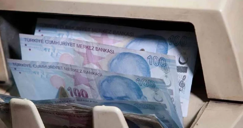 Bankalar ihtiyaç kredisi faiz oranlarını güncelledi: İşte 100 bin TL nin 12 ay vadeli geri ödemesi