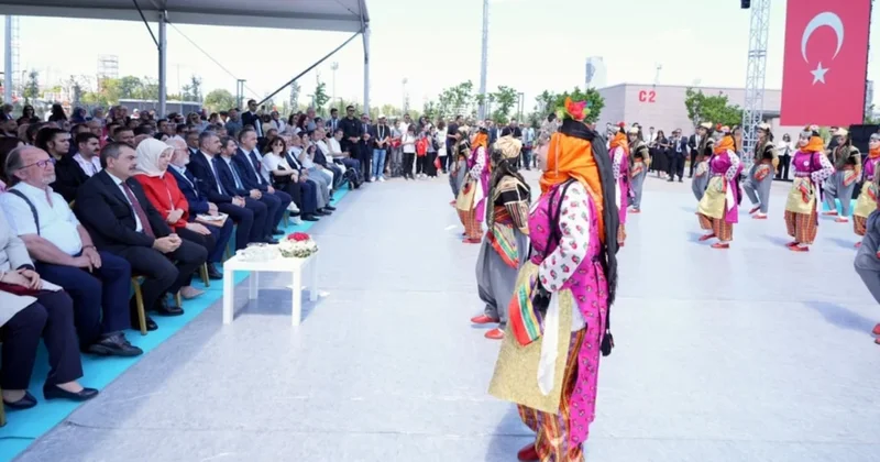 Okullara sabun koyamadı festivale 26 milyon harcadı Sözcü Gazetesi