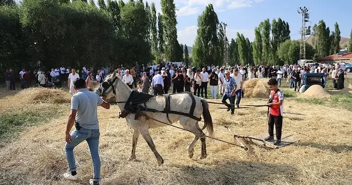 Bayburt ta 6. Harman Festivali başladı