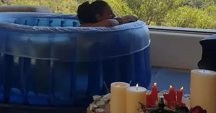 Ünlü sunucu yazlık evinde manzaraya karşı doğum yaptı... Benim karım bir süper kahraman!