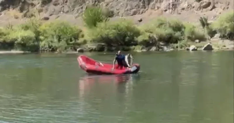 Elazığ da serinlemek için nehre giren öğretmen, boğuldu