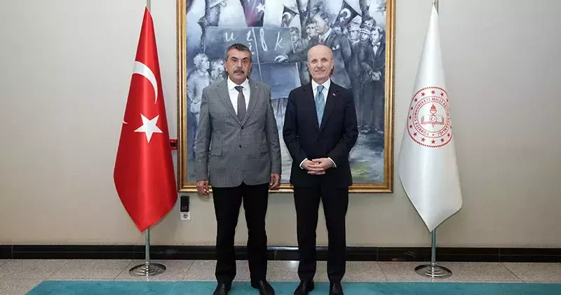 Bakan Tekin, YÖK Başkanı Özvar ı kabul etti