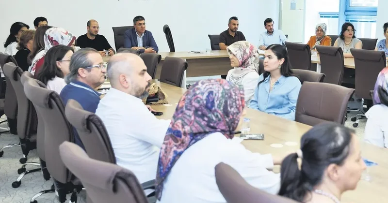Mutlu yuva için Aile Akademisi