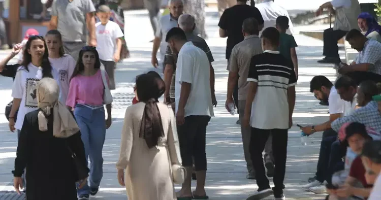 Pek çok şehirde sıcaklık düştü ama bu ilimiz hala kavruluyor: Termometreler 45 dereceyi gösterdi