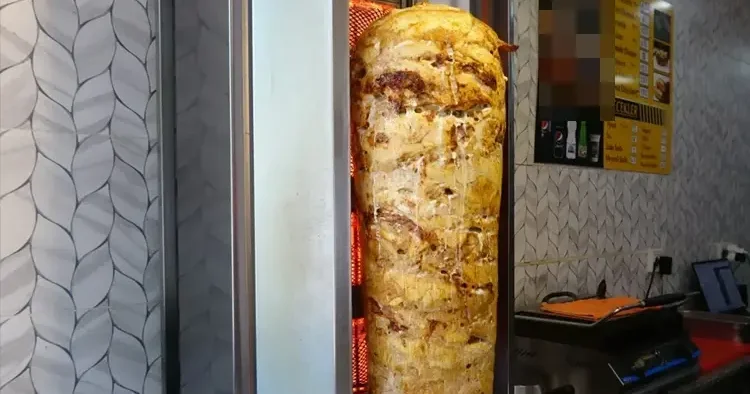 999 kişi dönerden zehirlenmişti! İddianamede şoke eden rapor: Yok yokmuş... 2 sanığın 8 er yıla kadar hapsi istendi