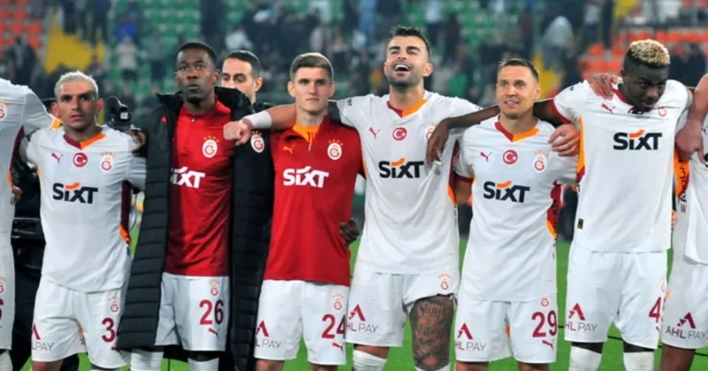 Galatasaray da üç yabancı futbolcuya lisans çıkarılmadı Sözcü Gazetesi