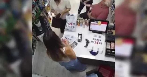 Turistler, 780 TL’yi 7.800 TL sanarak ödeme yaptı!