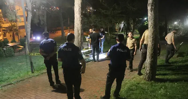 Parkta çıkan tartışmada kalbinden bıçaklanarak öldürüldü