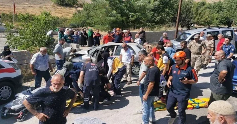 Bahçe duvarına çarpan araçta 1 ölü 3 yaralı!