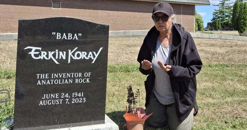 Seyyal Taner, Erkin Koray ın mezarını ziyaret etti