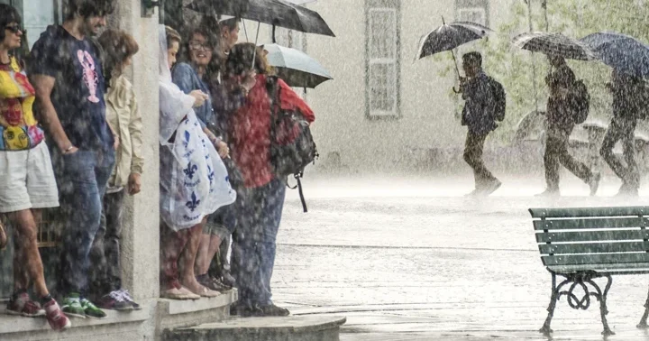 Dikkat! Meteoroloji bölge bölge uyardı: Kuvvetli yağış, fırtına ve toz taşınımı geliyor