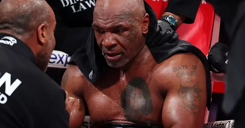 Mike Tyson ve Floyd Mayweather boks maçı yapacak