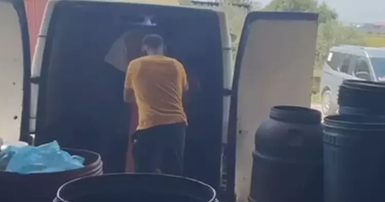 Sahte salçaya baskın: 36 ton ürüne el konuldu