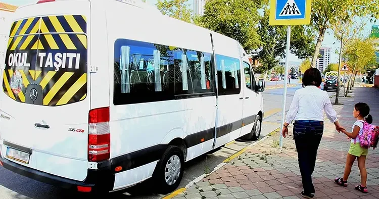 Servisçiler yüzde 30, belediye yüzde 25 zam istiyor! Gözler Meclis te