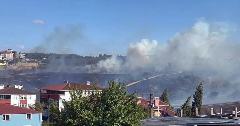 Ot yangınında fabrikaları duman kapladı işçiler eve gönderildi