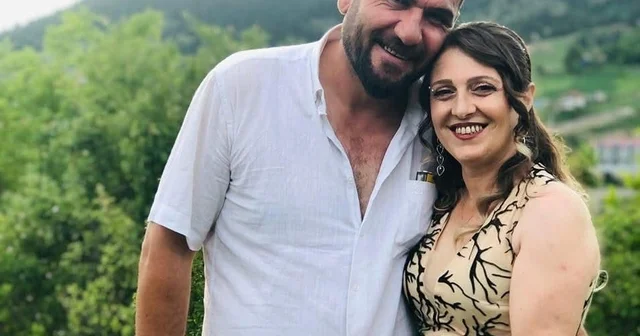 Uçuruma yuvarlanan kamyondaki çift hayatını kaybetti Artvin Haberleri