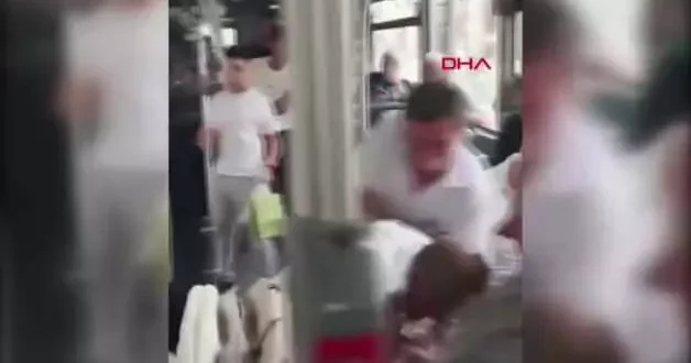 Ankara’da belediye otobüsüne binme kavgası! Yumruklar konuştu