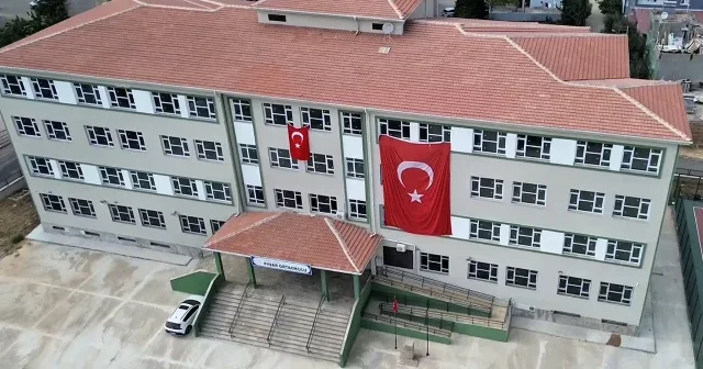 Hatay ve Adana da 6 Şubat depremlerinin ardından 234 yeni okul inşa edildi Hatay Haberleri